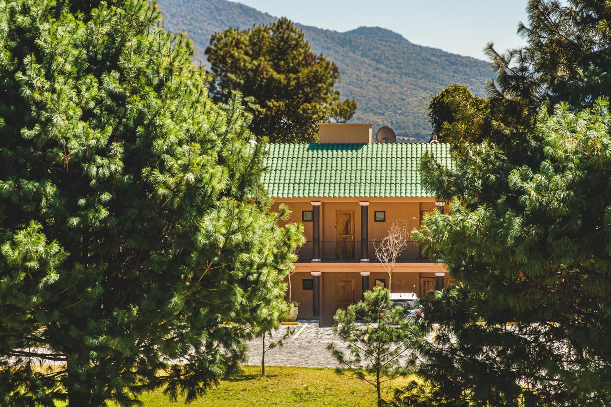 Zirahuen Forest And Resort Eksteriør billede